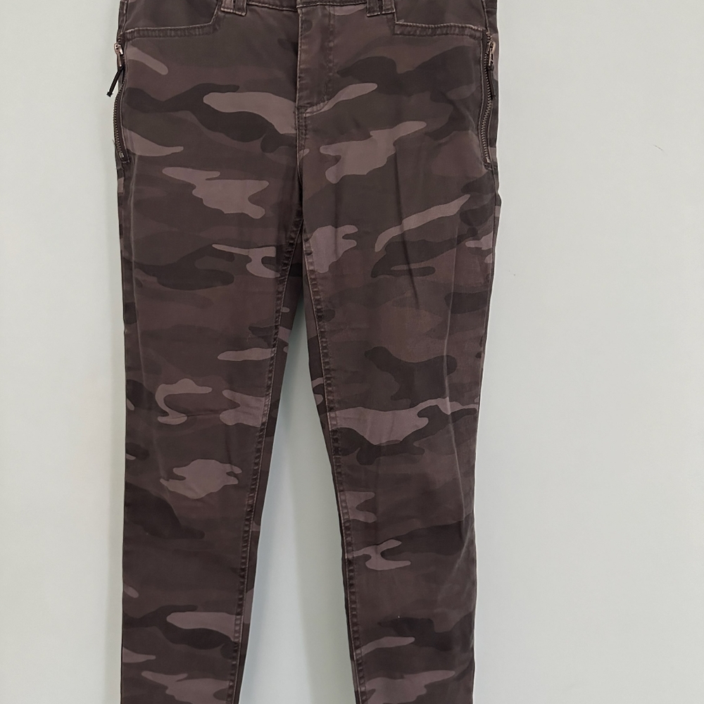 Democracy jeans
